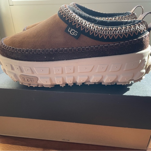UGG Venture Daze platform slipper, US size M8/W9, Chestnut/Ceramic NIB - Picture 2 of 8